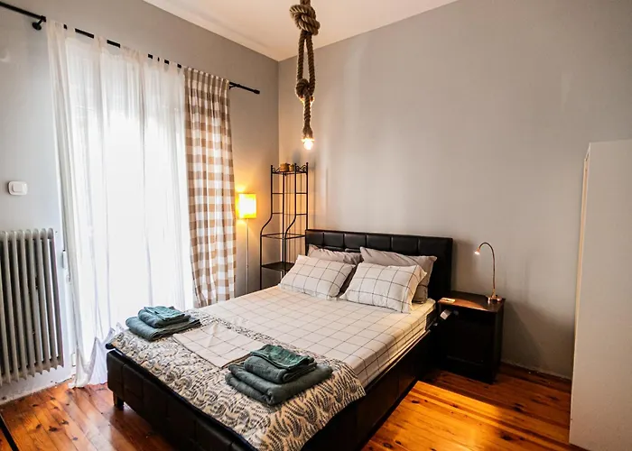 Semi\'S Loft