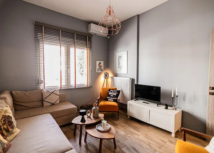 Semi\'S Loft